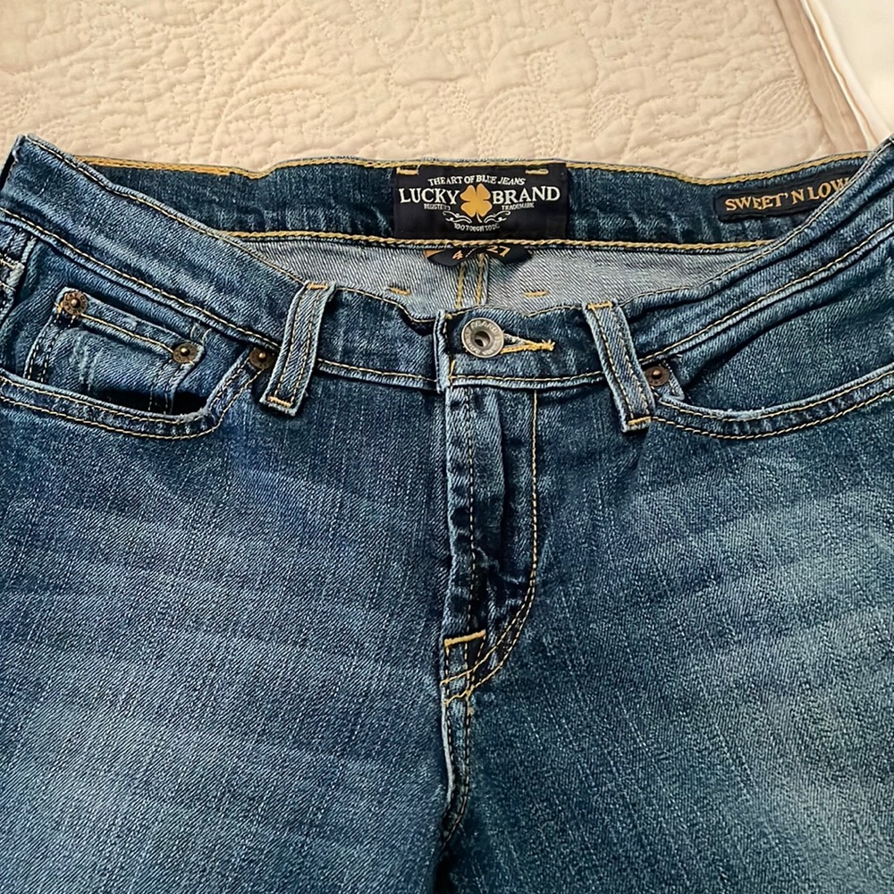 Lucky Brand ankle pant.  Size 4/27 waist